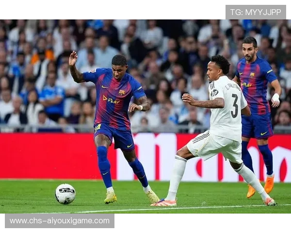 巴萨弧顶直塞穿心，对手门前告急，巴萨被吊打